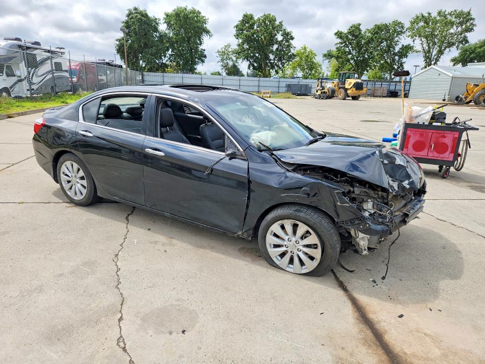 52552876 :رقم المزاد ، 1HGCR3F81EA014641 vin ، 2014 Honda Accord مزاد بيع
