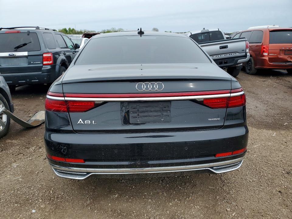 51820236 :رقم المزاد ، WAU8DAF89KN018168 vin ، 2019 Audi A8 مزاد بيع