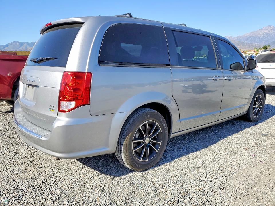 54053186 :رقم المزاد ، 2C4RDGEG0JR282979 vin ، 2018 Dodge Grand Caravan مزاد بيع