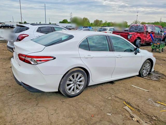 Продаж на аукціоні авто 2019 Toyota Camry, vin: 4T1B11HK1KU826333, номер лоту: 50219826