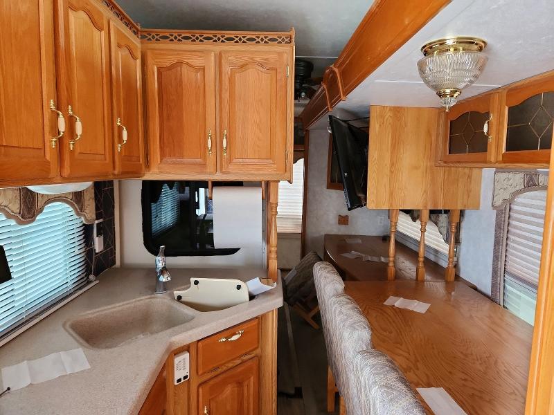 52554196 :رقم المزاد ، 4YDF357254D510412 vin ، 2004 Keystone Trailer مزاد بيع