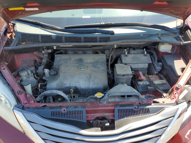 53931086 :رقم المزاد ، 5TDDK3DC0ES074010 vin ، 2014 Toyota Sienna مزاد بيع