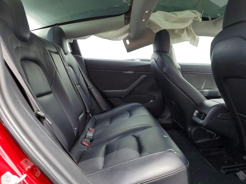 52360746 :رقم المزاد ، 5YJ3E1EAXJF042930 vin ، 2018 Tesla Model 3 مزاد بيع