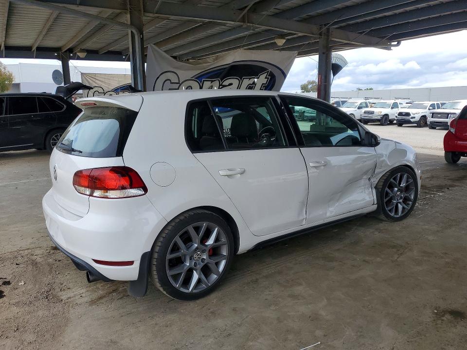 52332606 :رقم المزاد ، WVWGD7AJ4DW133690 vin ، 2013 Volkswagen Gti مزاد بيع