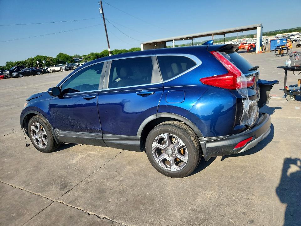52676196 :رقم المزاد ، 7FARW1H57JE013315 vin ، 2018 Honda Cr-v مزاد بيع