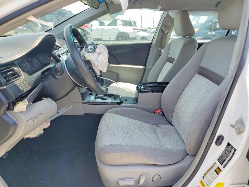 52665986 :رقم المزاد ، 4T4BF1FK4ER398126 vin ، 2014 Toyota Camry مزاد بيع