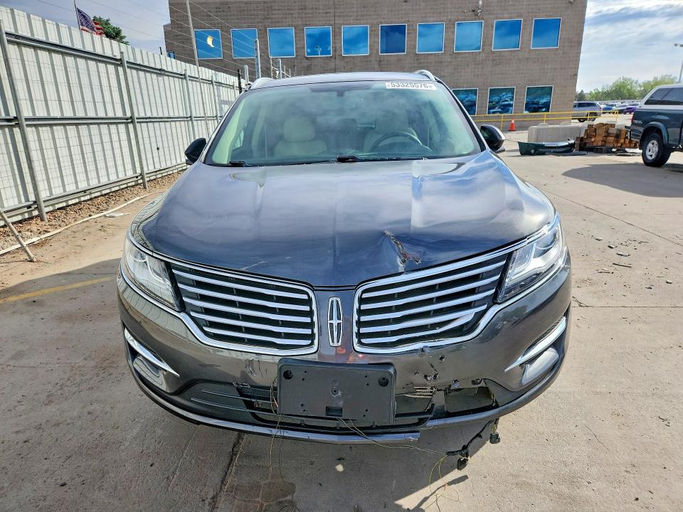 53325576 :رقم المزاد ، 5LMCJ1D90JUL15098 vin ، 2018 Lincoln Mkc مزاد بيع