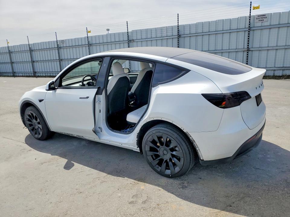 2023 Tesla Model Y მანქანა იყიდება აუქციონზე, vin: 7SAYGDEE8PF909564, აუქციონის ნომერი: 53752736