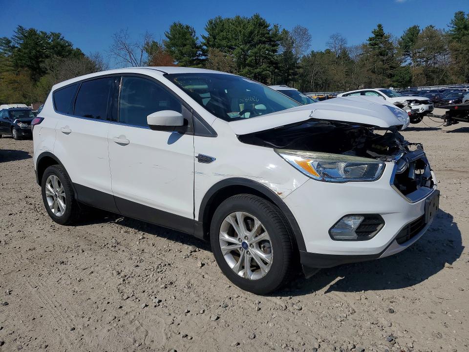 Продажа на аукционе авто 2017 Ford Escape, vin: 1FMCU9G95HUB72180, номер лота: 52180386