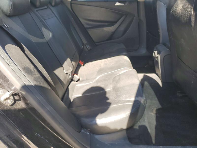 51921306 :رقم المزاد ، WVWXK7AN0AE003285 vin ، 2010 Volkswagen Passat مزاد بيع