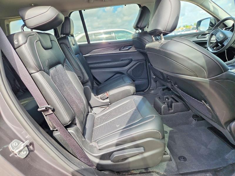 Продаж на аукціоні авто 2023 Jeep Grand Cherokee, vin: 1C4RJJBG6P8714537, номер лоту: 51703036