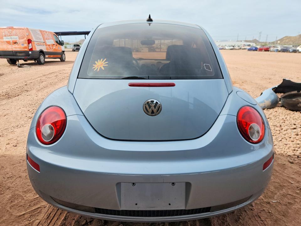 51913646 :رقم المزاد ، 3VWPW31C89M513706 vin ، 2009 Volkswagen New Beetle مزاد بيع