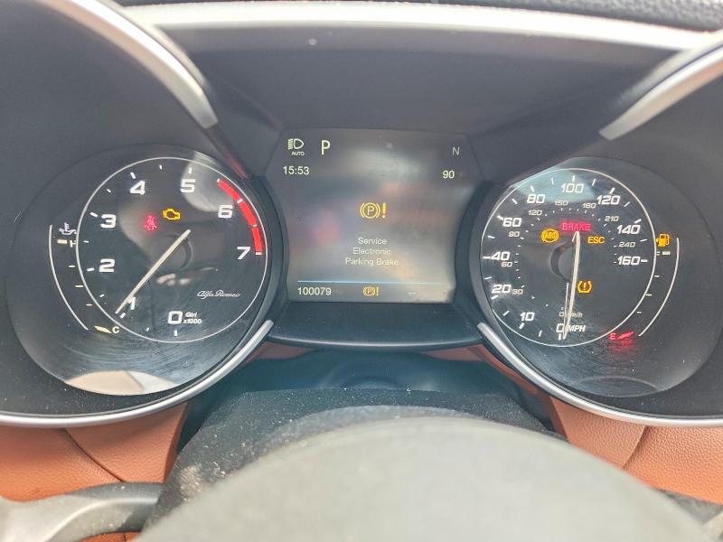 54864616 :رقم المزاد ، ZARFAEDN6H7556817 vin ، 2017 Alfa Romeo Giulia مزاد بيع