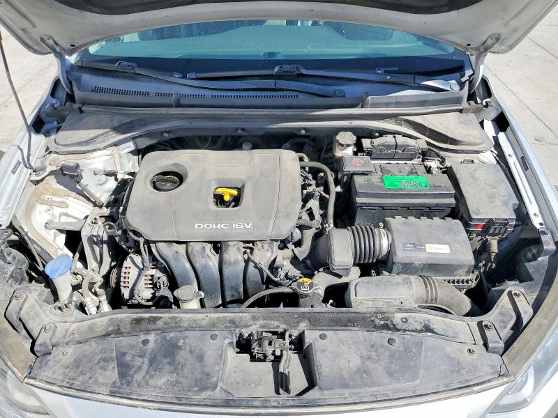 55110086 :رقم المزاد ، 5NPD84LF8JH300181 vin ، 2018 Hyundai Elantra مزاد بيع