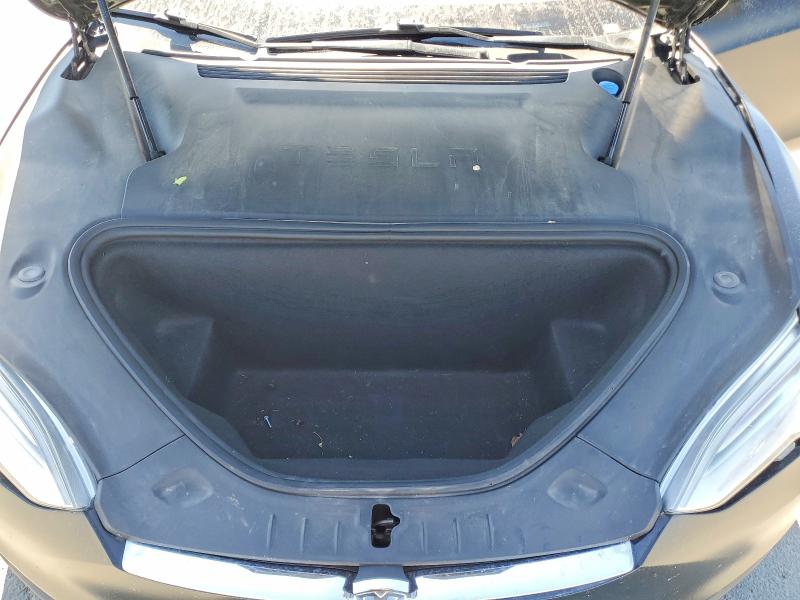 54095086 :رقم المزاد ، 5YJSA1E42JF296598 vin ، 2018 Tesla Model S مزاد بيع