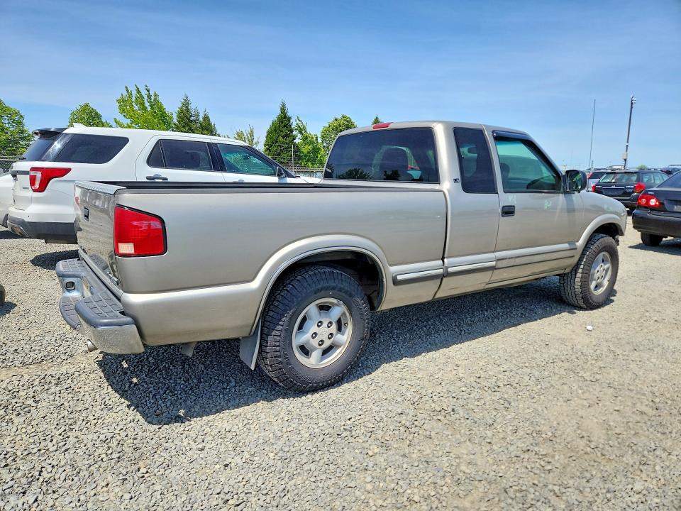54099356 :رقم المزاد ، 1GCDT19W628263748 vin ، 2002 Chevrolet S Truck مزاد بيع