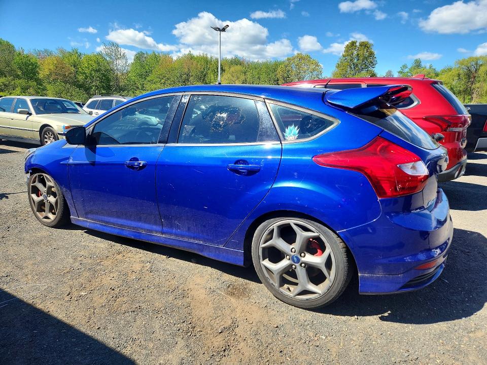 2014 Ford Focus მანქანა იყიდება აუქციონზე, vin: 1FADP3L96EL456685, აუქციონის ნომერი: 52879686