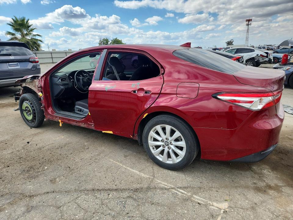 2019 Toyota Camry მანქანა იყიდება აუქციონზე, vin: 4T1B11HK0KU691121, აუქციონის ნომერი: 55615216