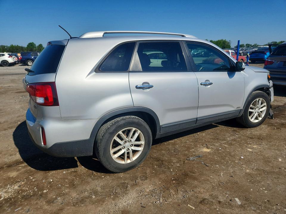54336746 :رقم المزاد ، 5XYKTCA68FG561411 vin ، 2015 Kia Sorento مزاد بيع