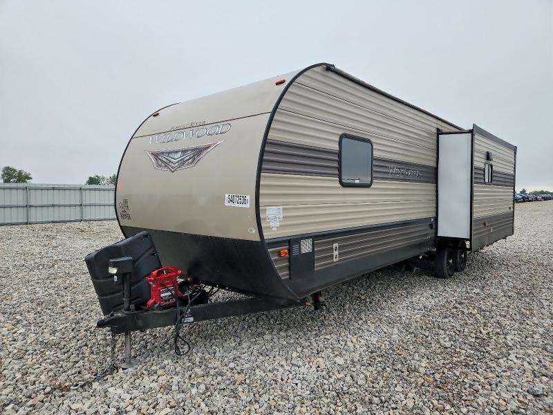 54072536 :رقم المزاد ، 4X4TWDC21K8805925 vin ، 2019 Wildwood Trailer مزاد بيع
