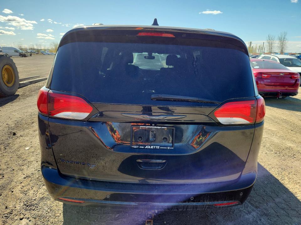 Продаж на аукціоні авто 2018 Chrysler Pacifica, vin: 2C4RC1FG9JR175590, номер лоту: 53212426