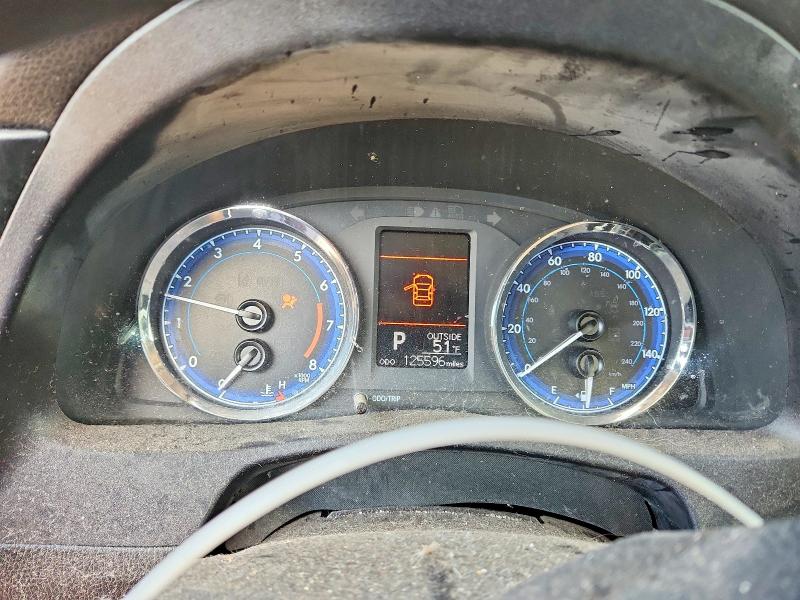 Продажа на аукционе авто 2018 Toyota Corolla, vin: 2T1BURHE5JC104766, номер лота: 52180066
