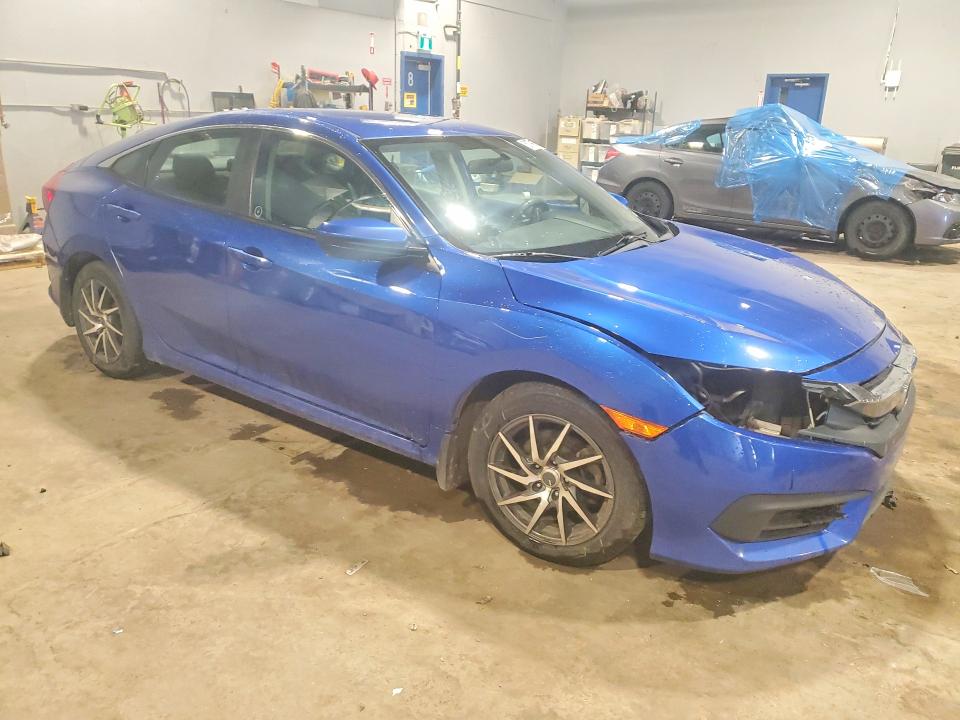 51773826 :رقم المزاد ، 2HGFC2F50JH000630 vin ، 2018 Honda Civic مزاد بيع