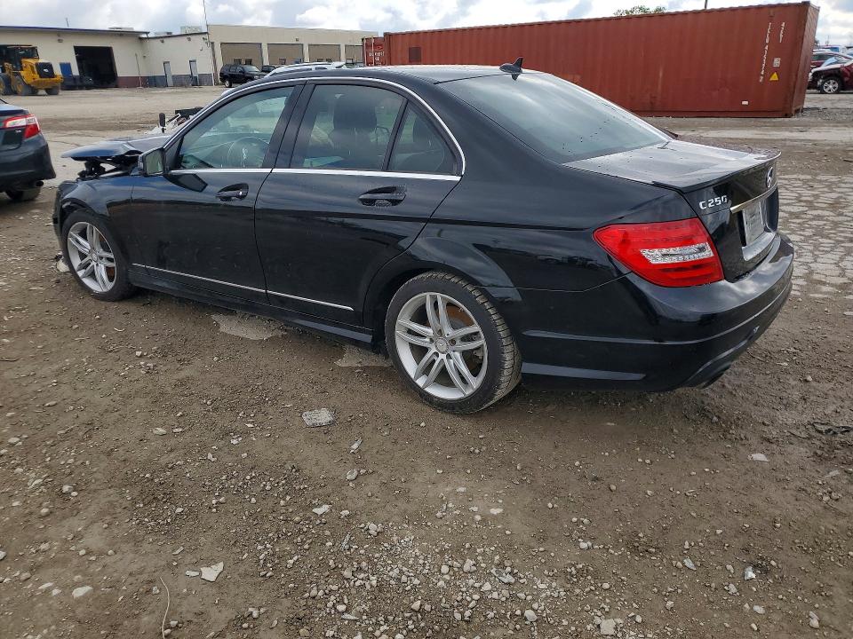 Продажа на аукционе авто 2013 Mercedes-benz C, vin: WDDGF4HBXDF973776, номер лота: 51033656