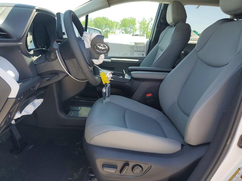 Продажа на аукционе авто 2026 Toyota Sienna, vin: 5TDYRKECXTS316613, номер лота: 55303056