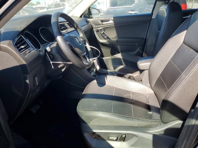 52385896 :رقم المزاد ، 3VV3B7AX9JM210298 vin ، 2018 Volkswagen Tiguan مزاد بيع