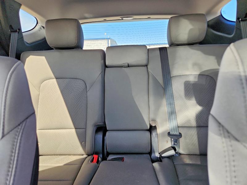 52371466 :رقم المزاد ، 5XYZU3LB5HG390240 vin ، 2017 Hyundai Santa Fe Sport مزاد بيع