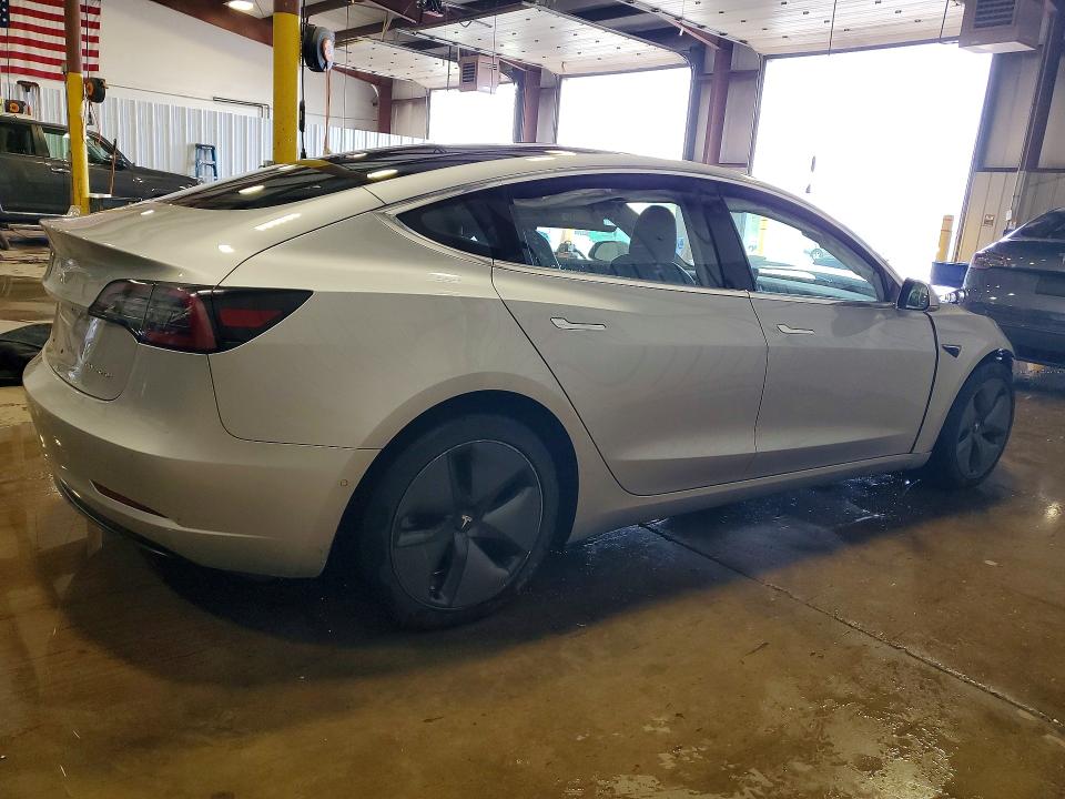 2018 Tesla Model 3 მანქანა იყიდება აუქციონზე, vin: 5YJ3E1EB2JF091094, აუქციონის ნომერი: 53064216