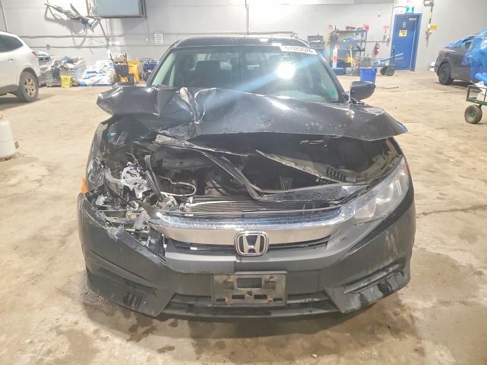 51983526 :رقم المزاد ، 2HGFC2E56GH011352 vin ، 2016 Honda Civic Lx 4dr مزاد بيع
