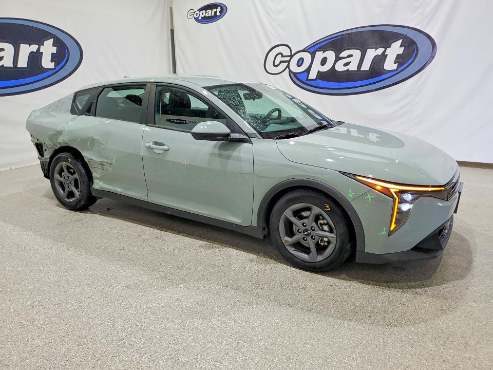2025 Kia K4 მანქანა იყიდება აუქციონზე, vin: 3KPFT4DE7SE099148, აუქციონის ნომერი: 53973616