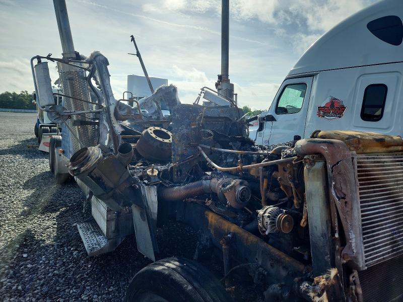 1997 Freightliner Conventional მანქანა იყიდება აუქციონზე, vin: 1FUPCSEB9VP930336, აუქციონის ნომერი: 54310536