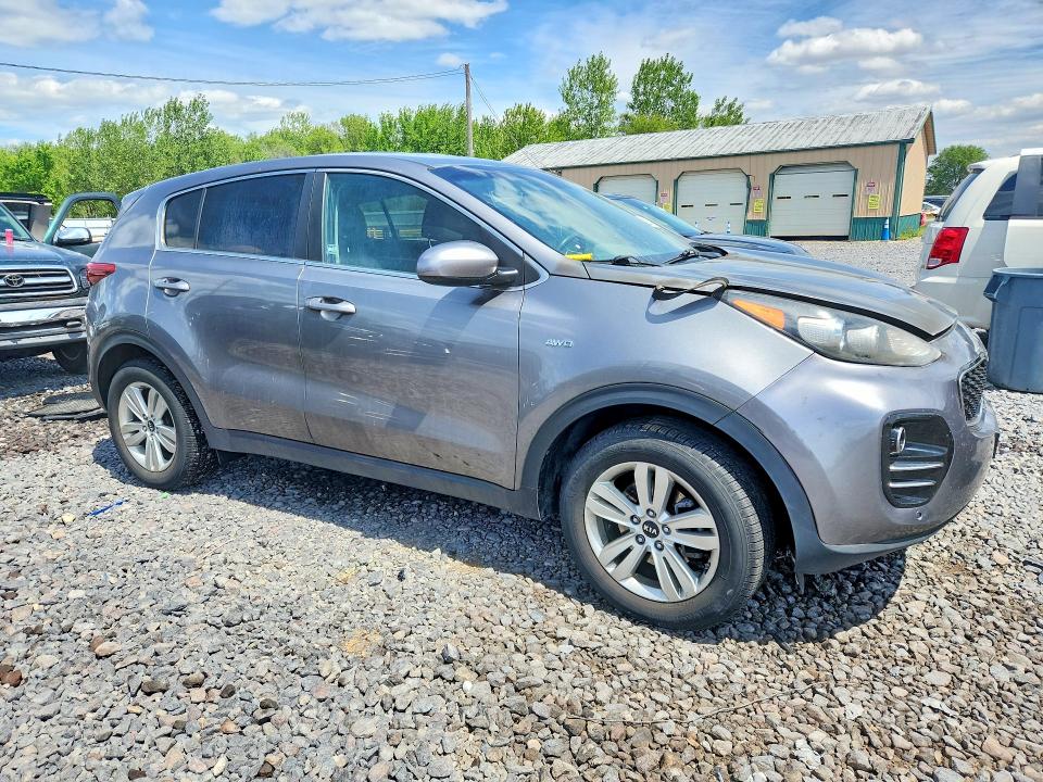 Продажа на аукционе авто 2017 Kia Sportage, vin: KNDPMCAC3H7139863, номер лота: 52674256