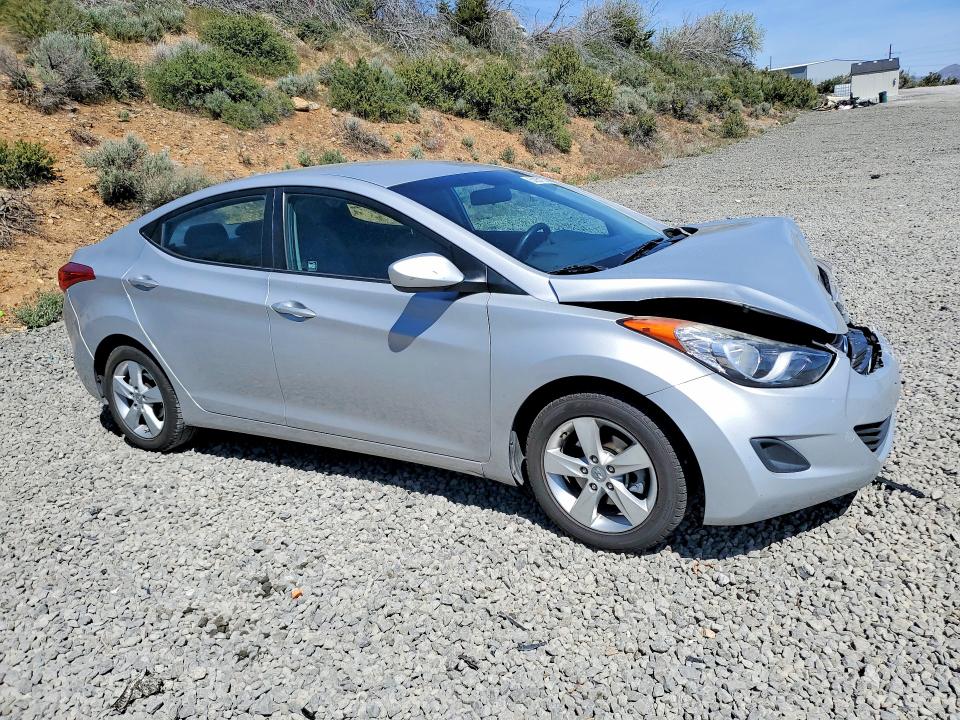 52251756 :رقم المزاد ، KMHDH4AE0DU685428 vin ، 2013 Hyundai Elantra مزاد بيع