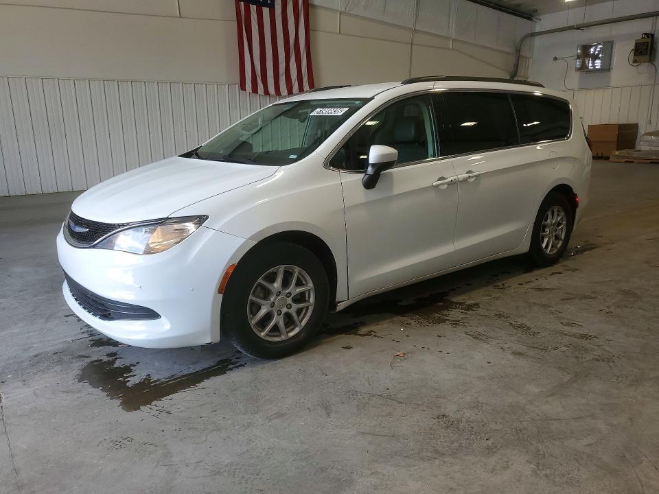 2020 Chrysler Voyager მანქანა იყიდება აუქციონზე, vin: 2C4RC1DGXLR156665, აუქციონის ნომერი: 51969936