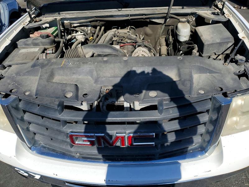 54005206 :رقم المزاد ، 1GDHC24K58E108240 vin ، 2008 Gmc Sierra مزاد بيع
