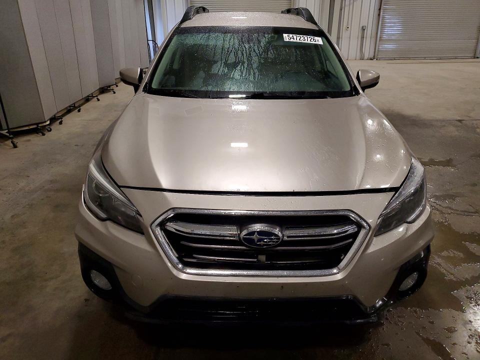 54723726 :رقم المزاد ، 4S4BSAFC7J3384543 vin ، 2018 Subaru Outback مزاد بيع