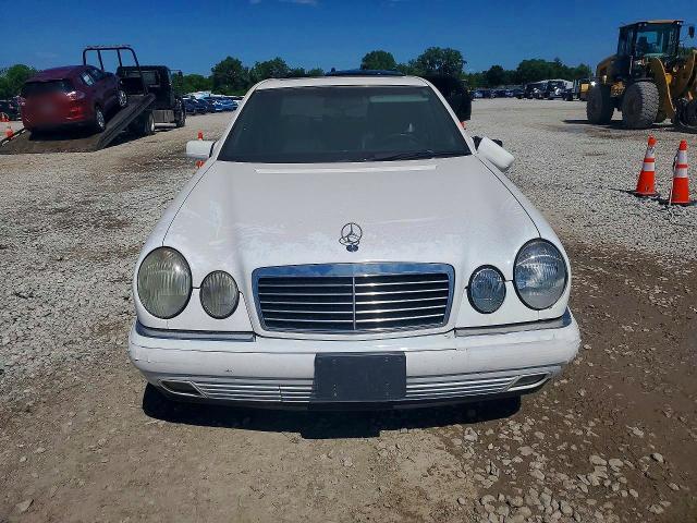 Продажа на аукционе авто 1996 Mercedes-benz E, vin: WDBJF55FXTJ003286, номер лота: 55512906