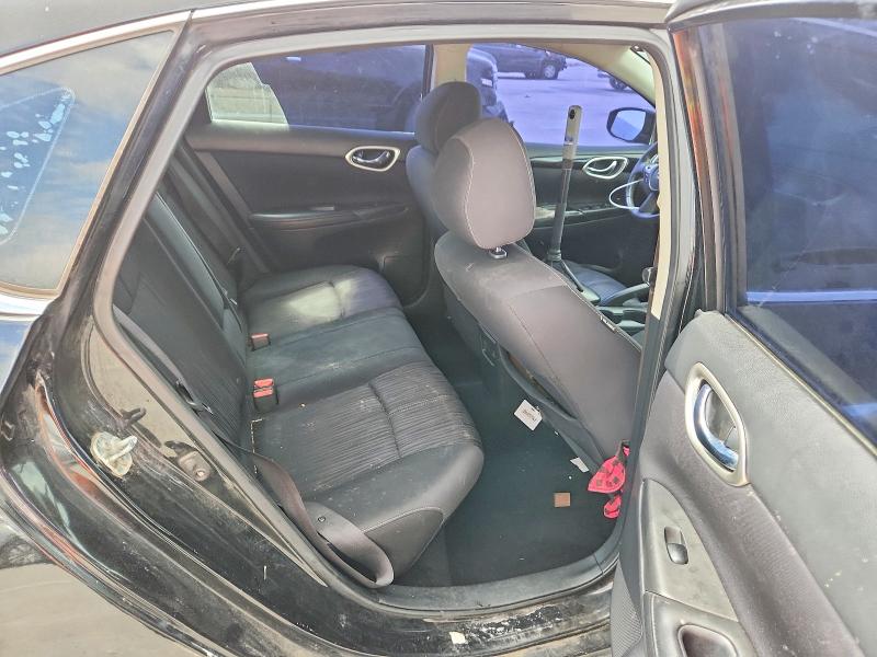 53827026 :رقم المزاد ، 3N1AB7AP3HY357468 vin ، 2017 Nissan Sentra مزاد بيع