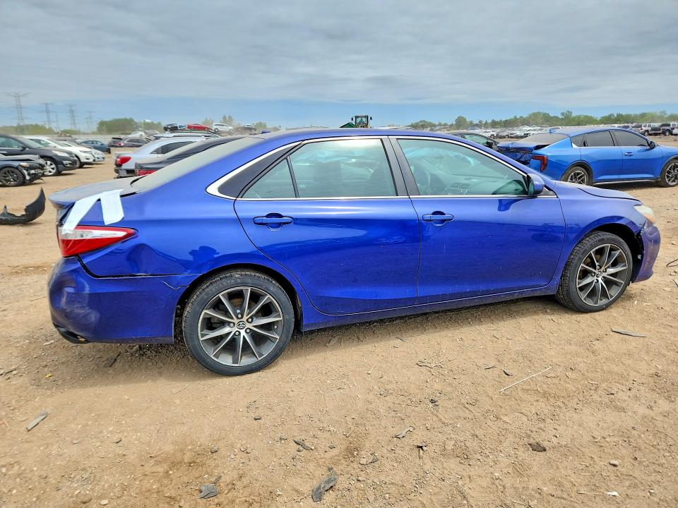 54608646 :رقم المزاد ، 4T1BF1FK0FU936302 vin ، 2015 Toyota Camry مزاد بيع