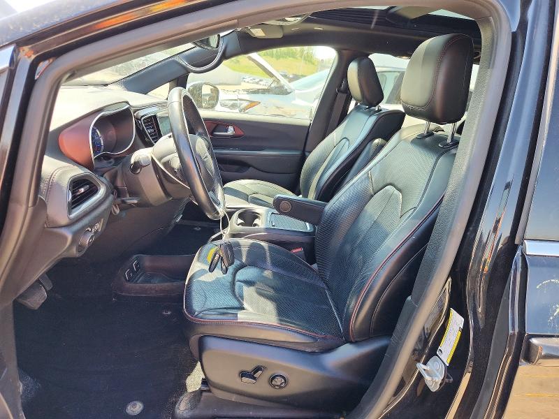 53623786 :رقم المزاد ، 2C4RC1N73LR129807 vin ، 2020 Chrysler Pacifica مزاد بيع