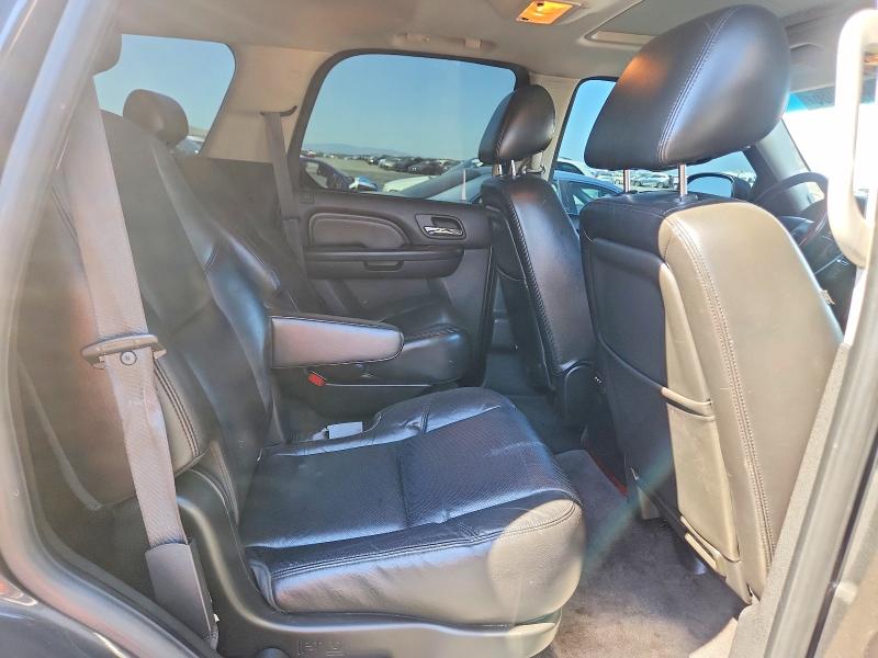 54471086 :رقم المزاد ، 1GYUKBEF4AR238929 vin ، 2010 Cadillac Escalade مزاد بيع