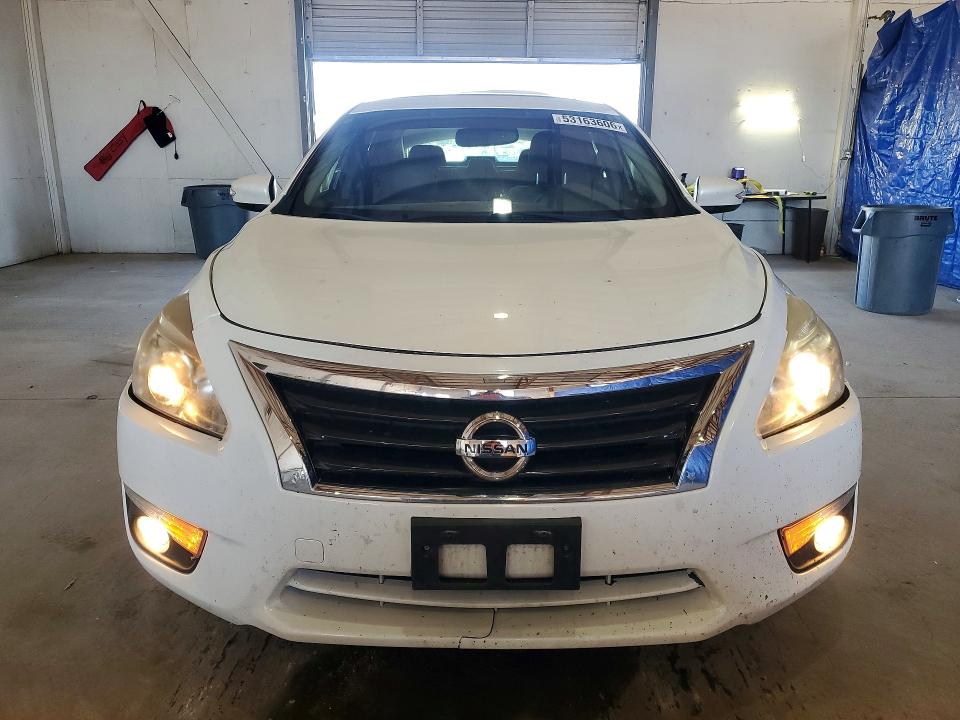 53163606 :رقم المزاد ، 1N4AL3AP7FN861086 vin ، 2015 Nissan Altima مزاد بيع