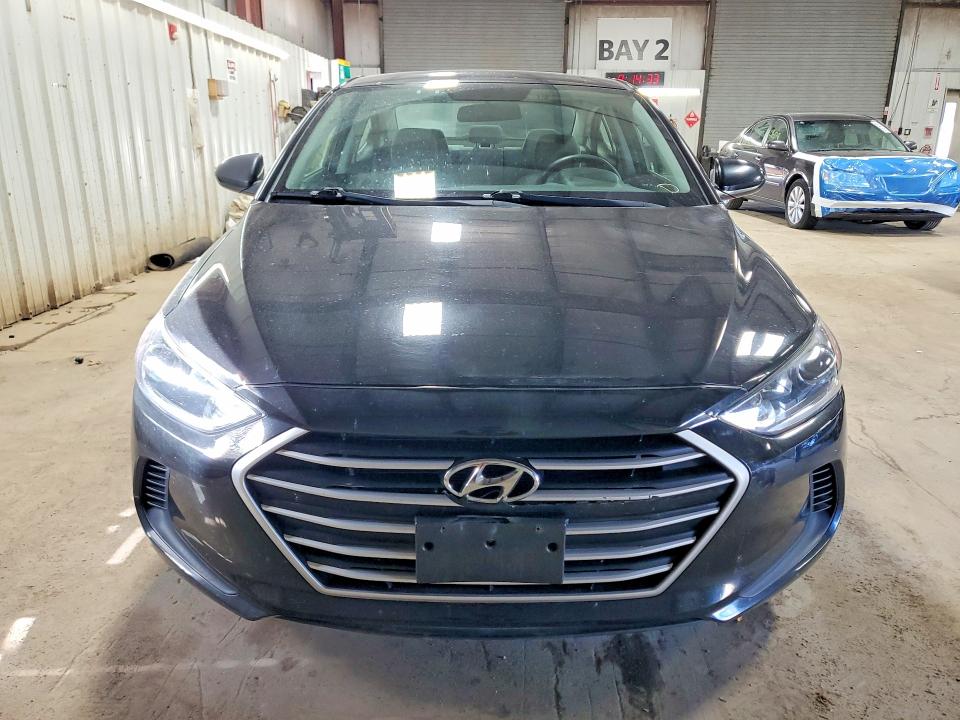 51976946 :رقم المزاد ، 5NPD74LF0JH361320 vin ، 2018 Hyundai Elantra مزاد بيع