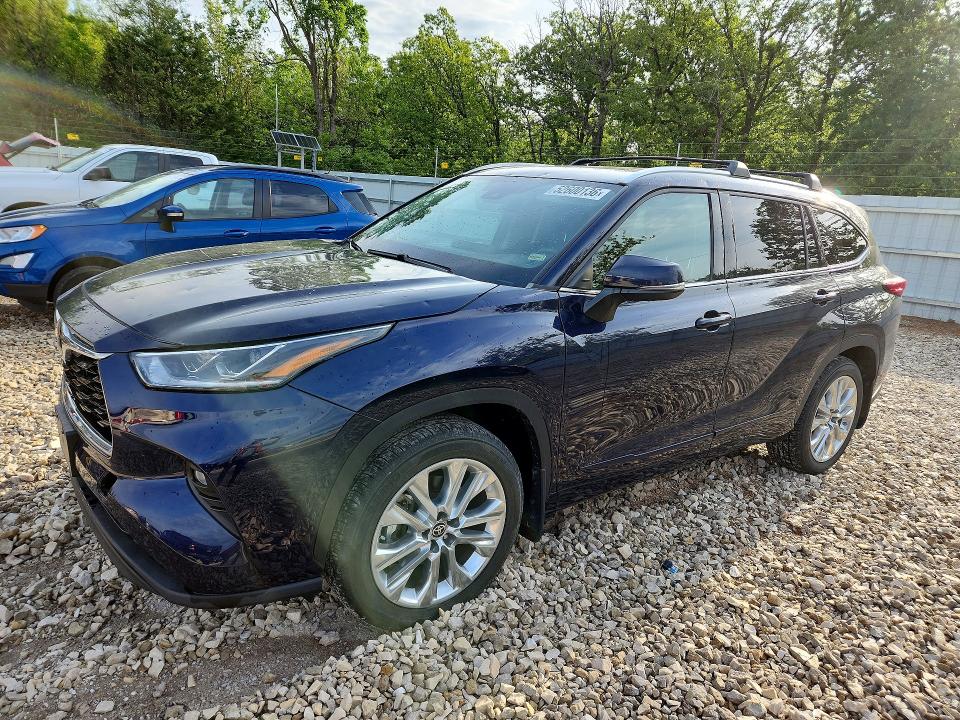Aukcja sprzedaży 2021 Toyota Highlander, vin: 5TDDZRBH1MS524064, numer aukcji: 52600136