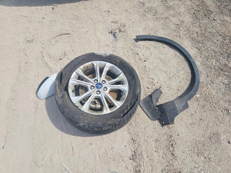 53181386 :رقم المزاد ، 1FMCU9GD0JUC88901 vin ، 2018 Ford Escape مزاد بيع