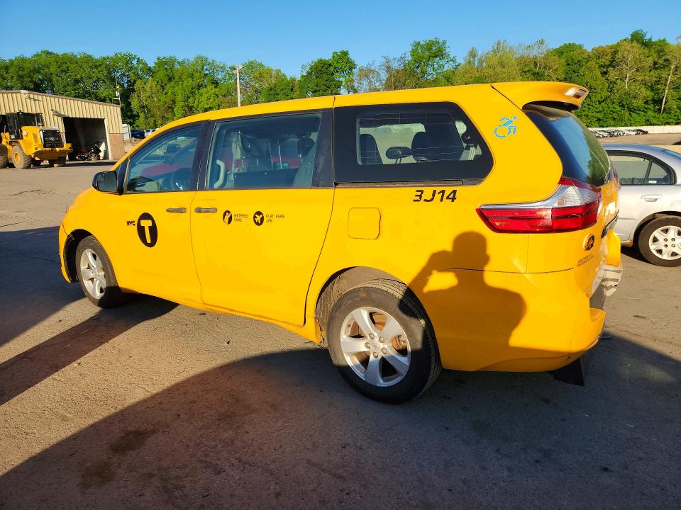 Продажа на аукционе авто 2017 Toyota Sienna, vin: 5TDZZ3DC1HS856239, номер лота: 55356316